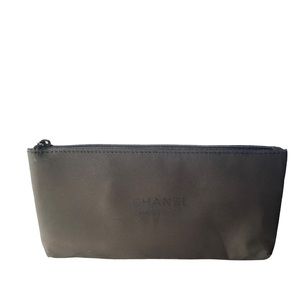 NEW Chanel Maquillage Cosmetic Bag
